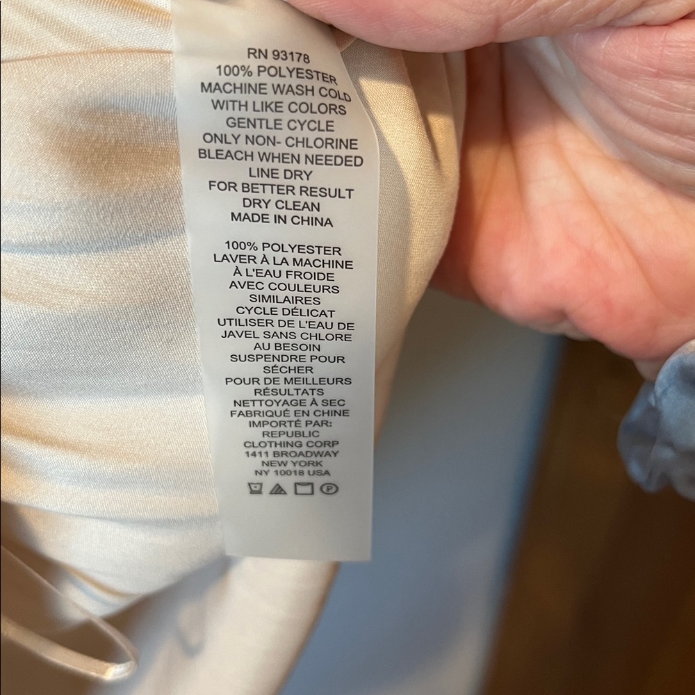 Ellie Tahari blouse in ecru. NWT. Beautiful and romantic. - Picture 4 of 10
